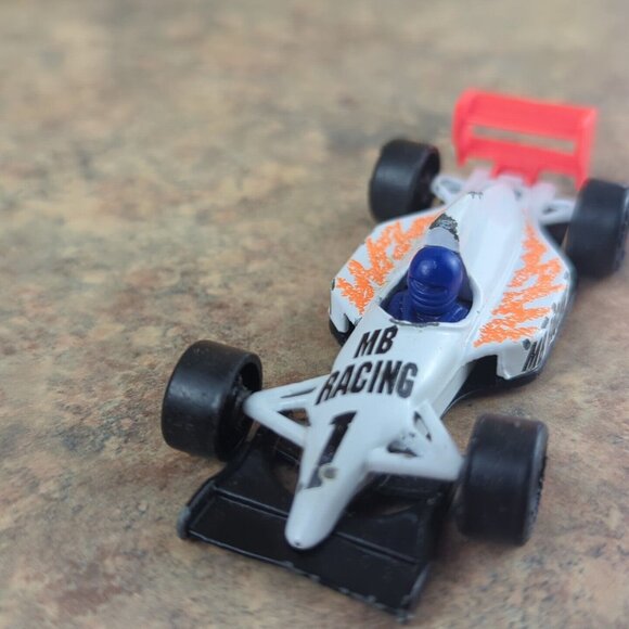 Matchbox‎ 1993 Formula 1 Race Car, #1 MB Racing , 1/53, - Picture 2 of 9